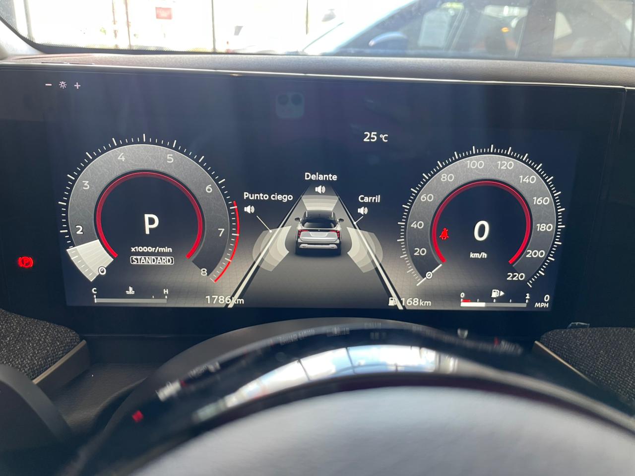 2025 Nissan Kicks PLATINUM BITONO, L4,2.0L, 142 CP, 5 PUERTAS, CVT