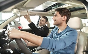 Schedule a test drive at Nissan Circuito in Mérida, Yucatán, México.